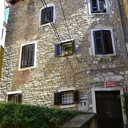 Eva * Piran