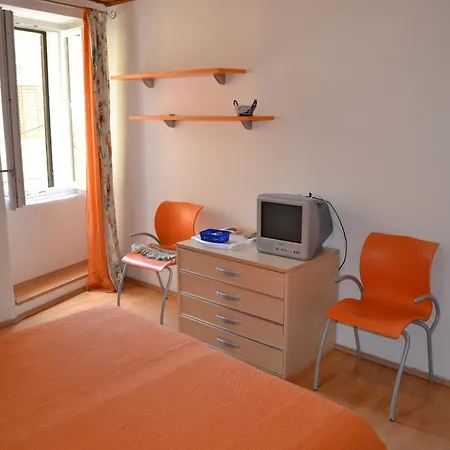 Hostel Eva Piran